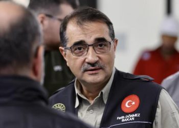 Bakan Dönmez’den doğal gaz müjdesi: Nisan’da Filyos’a gelecek