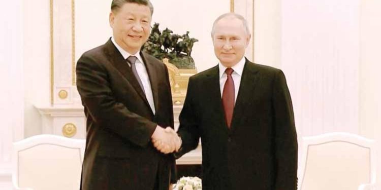 Çin lideri Putin’e gitti