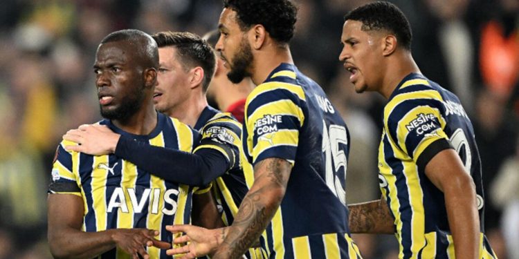 Fenerbahçe, Beşiktaş maçı öncesi ağır yaralı! Yıldız isimlerin derbiye yetişmesi zor