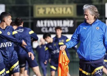 Fenerbahçe’den Zenit maçı öncesi 11 oyuncu takviyesi