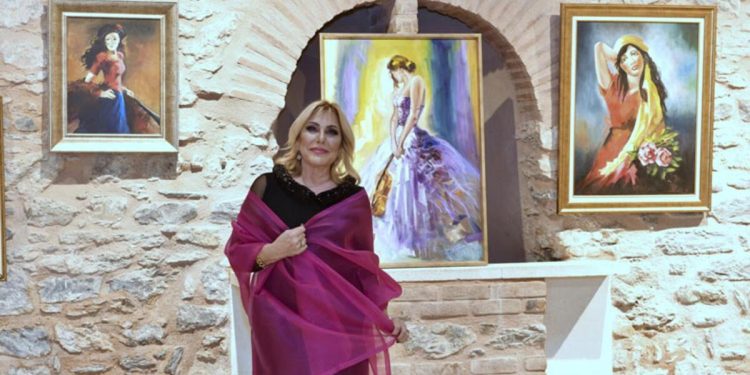 İlk kişisel sergisi