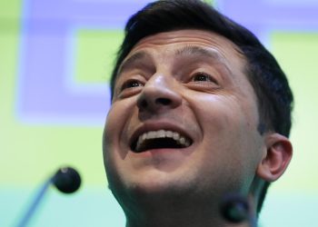 Komedyen Zelenskiy Ukrayna seçimlerini kazandı