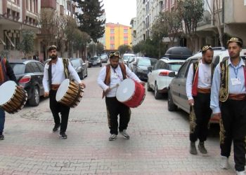 Korsan davulculara dikkat!