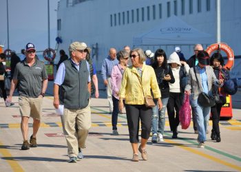 Milyonerleri taşıyan ultra lüks yat Kuşadası’nda