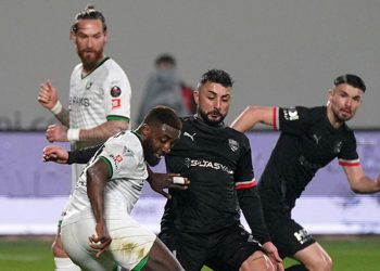 Pendikspor evinde 2 golle güldü