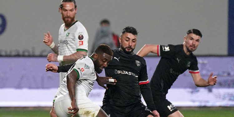 Pendikspor evinde 2 golle güldü