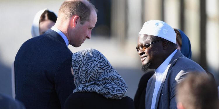 Prens William’dan Nur Camisi’ne ziyaret