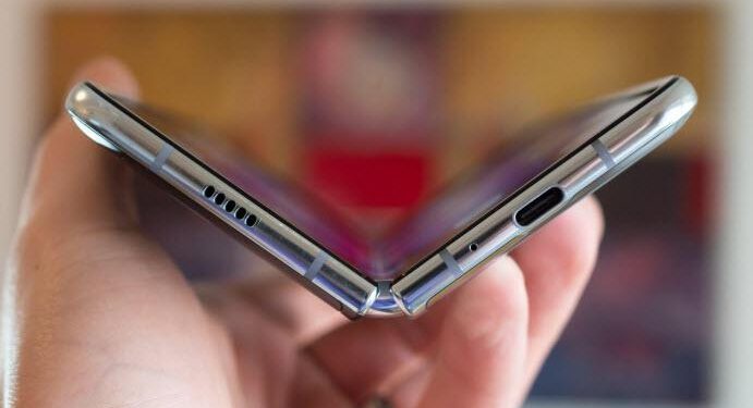 Samsung Galaxy Fold için çıkış tarihi değişti