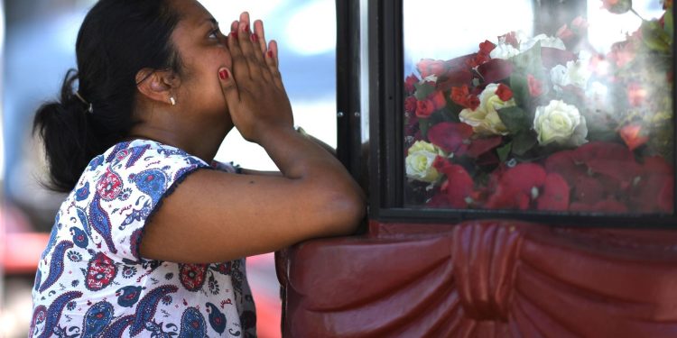 Sri Lanka’daki terör saldırısında oklar yerel militan grubu işaret ediyor