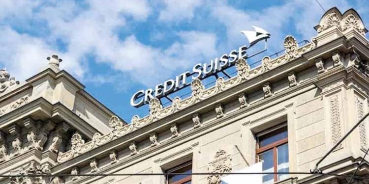 UBS, Credit Suisse’i satın aldı