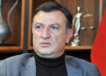 Ümraniyespor Başkanı Aksar: “Ligden düşmenin tamamen kaldırılacağı söyleniyor…”