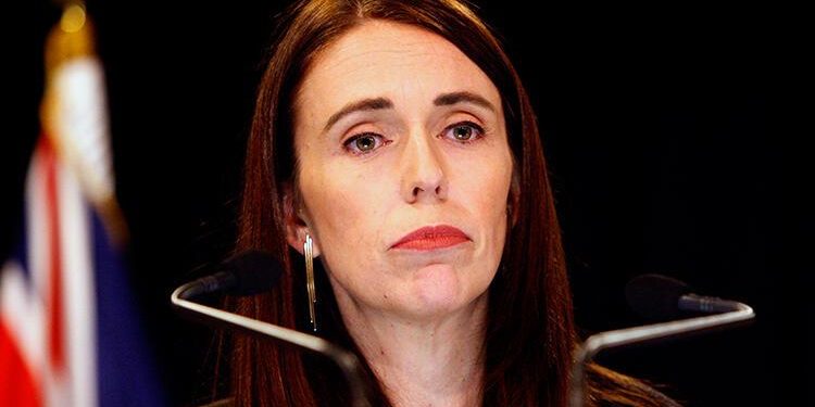 Yeni Zelanda Başbakanı Jacinda Ardern ejderha rüşvetini reddetti