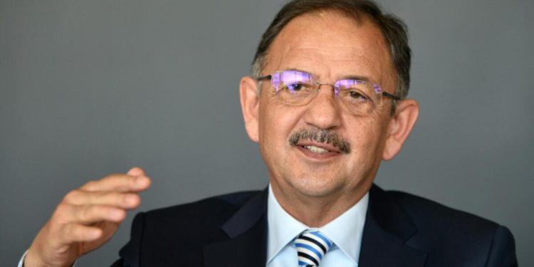 Bakan Özhaseki: Sağlıksız yapı stokunu yenileyeceğiz