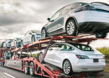 Otomobilde ithalatın payı yüzde 80’e yaklaştı