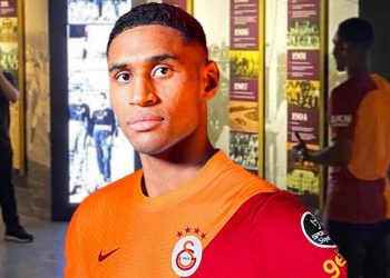 Son Dakika: Galatasaray’da Tete ve fotoğraf krizi! KAP bildirimi öncesi sızdı, görevine son verilecek…