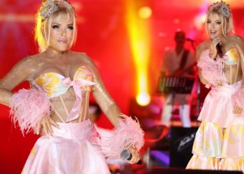 Süperstar Ajda Pekkan’ın şarkıları Boğaz’da yankılandı