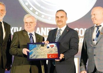Uzay Kaşifleri Derneği Başkanı Reinhold Ewald Bursa’da konuştu: Geleceği göklerde inşa edelim