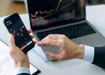 3 hissede açığa satış ve kredili işlem yasağı