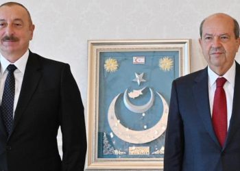 KKTC Cumhurbaşkanı Tatar, Aliyev ile bir araya geldi