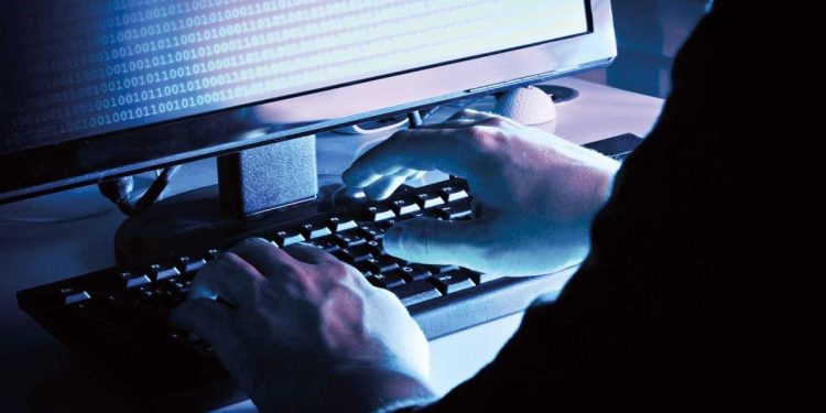 Siber saldırılardan korunmanın yolları