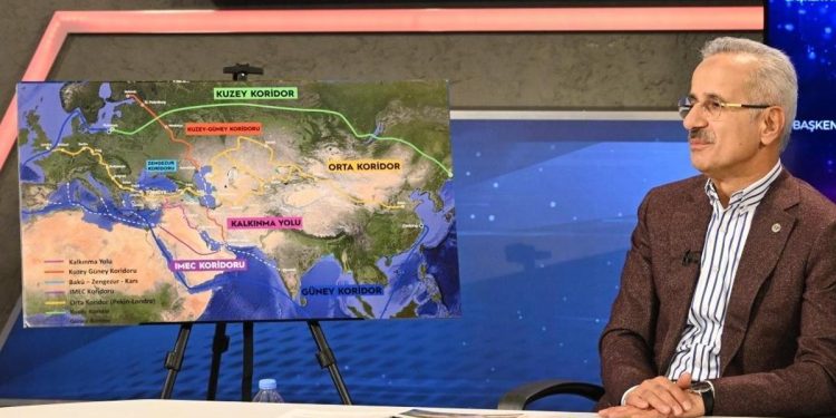 Brüksel’de ‘Küresel Geçit Forumu’… Bakan Uraloğlu, zirvede Kalkınma Koridoru’nu anlatacak