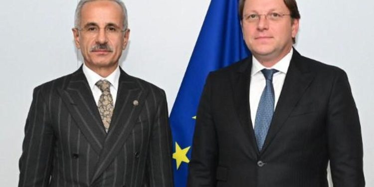 Bakan Uraloğlu’ndan Brüksel’de diyalog mesajı