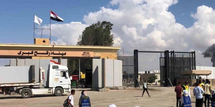 Gazze Şeridi’ne bugün yardım konvoyu girmedi! DSÖ’den “derhal insani ateşkes” çağrısı