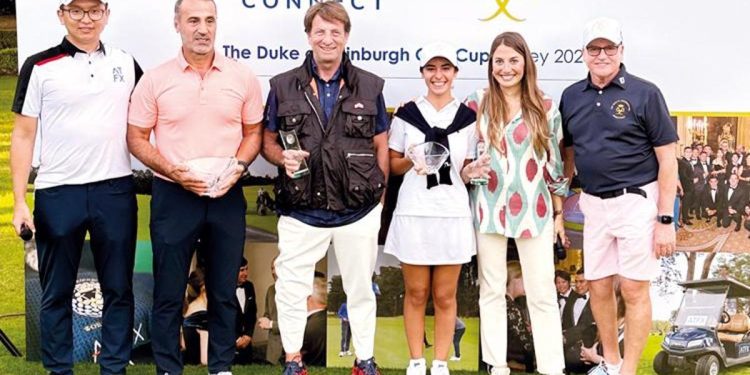 Golfün ustaları depremzede çocuklar yararına yarıştı