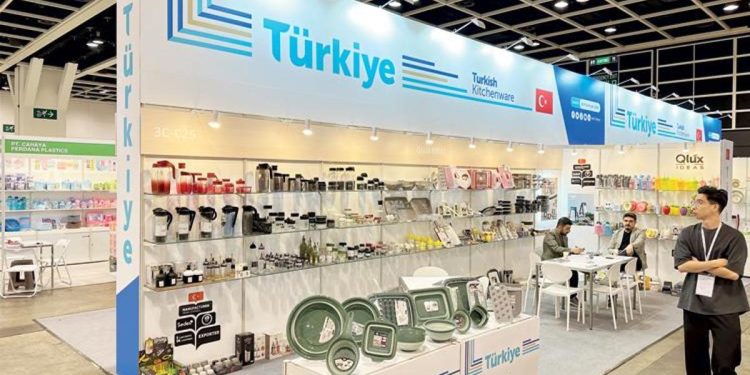Türk üreticiler yeni müşteri ve alternatif pazar arayışında… Bir alıcı için 8 bin kilometrelik hamle
